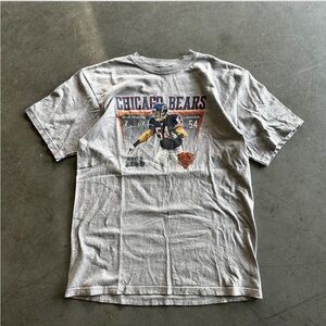 Chicago Bears Brian Urlacher NFL  Graphic T-Shirt Size Men’s Medium/ Large